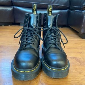 Dr. Marten 1460 Bex 8-Eye Boot